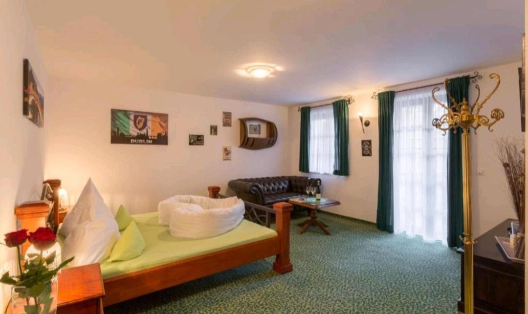 Vitushoehle & Vitusfort - Magie Von Irland Und Schottland Vakantiehuis